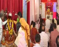 CM गहलोत ने सपरिवार की माँ अम्बे की पूजा अर्चना