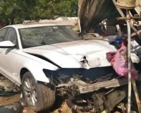 रफ्तार का कहर :  ऑडी कार की टक्कर से एक की मौत, आठ घायल