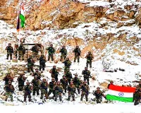 भारत का चीन को करारा जवाब, सेना ने गलवान घाटी में फहराया तिरंगा, खुश हुए राहुल