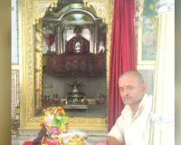 घट स्थापना के साथ नवरात्र शुरू, माता के मंदिरों में उमड़ा भक्तों का सैलाब