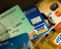 क्रेडिट और डेबिट कार्ड चोरी कर दोस्त के खाते से निकाल लिए 47.90 लाख