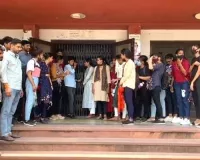 महारानी कॉलेज के बाहर अश्लील हरकत का मामला गर्माया: छात्राओं का राजस्थान यूनिवर्सिटी में प्रदर्शन, जेएलएन मार्ग जाम करने का प्रयास