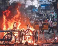  पैगंबर मोहम्मद पर दिए गए बयान से जुड़े विवाद के कारण भारत में जले शहर, पाक को दिख रहा शांतिपूर्ण प्रदर्शन