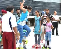 स्केटिंग में बेटियां दिखा रही उत्साह
