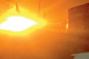 भीलवाड़ा: आकाशीय बिजली गिरने से गैस सिलेंडर से भरे ट्रक में लगी आग, धमाकों से दहशत में आए ग्रामीण