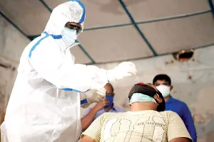 देश में कोरोना: 24 घंटे में आए 44,230 नए संक्रमित, 555 मौतें, लगातार तीसरे दिन सक्रिय मामलों में बढ़ोतरी