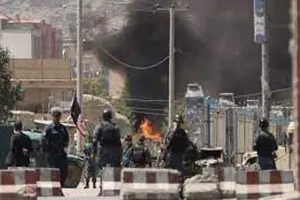 अफगानिस्तान: ईद की नमाज के दौरान राष्ट्रपति भवन के पास दागे गए 3 रॉकेट, अशरफ गनी हो सकते थे निशाने पर
