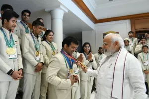 डीफ ओलंपिक 2022 में देश का नाम रोशन, 16 पदक जीते भारत ने, पीएम मोदी से डीफ ओलंपिक में कमाल करने वाले खिलाड़ियों की मुलाकात