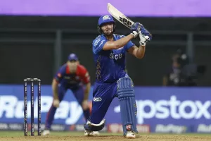 मुम्बई ने तोड़ा दिल्ली का दिल, आईपीएल के अपने आखिरी मैच में दिल्ली को पांच विकेट से हराया, भाग्य के सहारे आरसीबी प्लेऑफ में