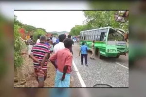 तमिलनाडु में बस की टक्कर से 6 लोगों की मौत