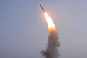 उत्तर कोरिया ने फिर किया क्रूज मिसाइल का परीक्षण