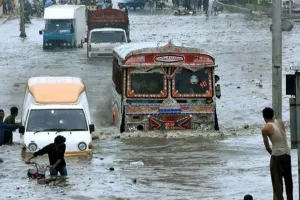 पाकिस्तान में बाढ़ से मारे गए 19 लोग